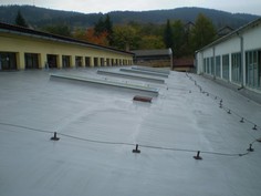 obr.1.0.26 izolace snížené střechy výrobní haly